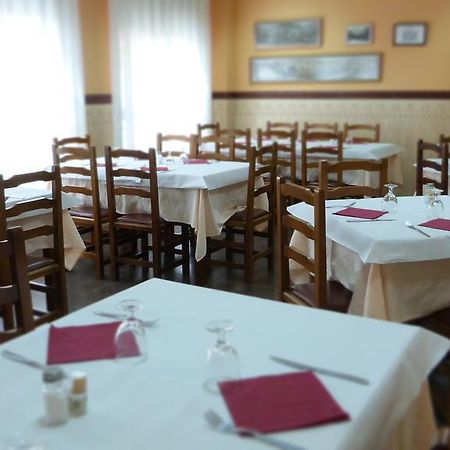Hostal Restaurante La Masia Vila-real Exteriér fotografie