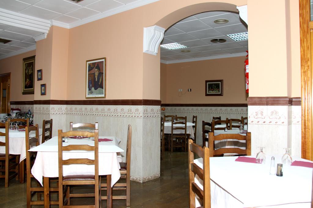 Hostal Restaurante La Masia Vila-real Exteriér fotografie