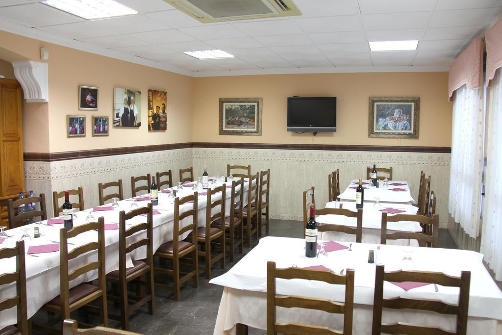 Hostal Restaurante La Masia Vila-real Exteriér fotografie