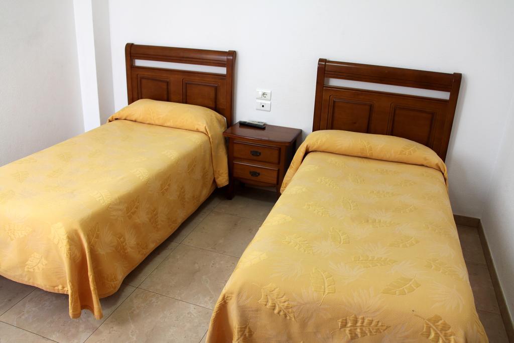 Hostal Restaurante La Masia Vila-real Exteriér fotografie