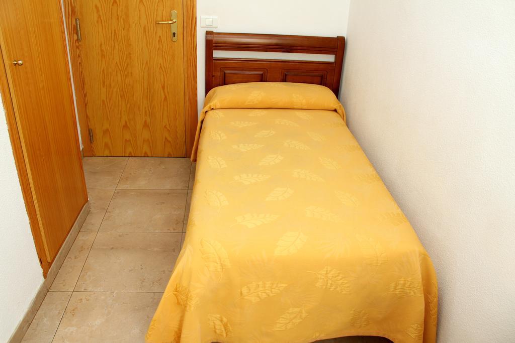 Hostal Restaurante La Masia Vila-real Exteriér fotografie