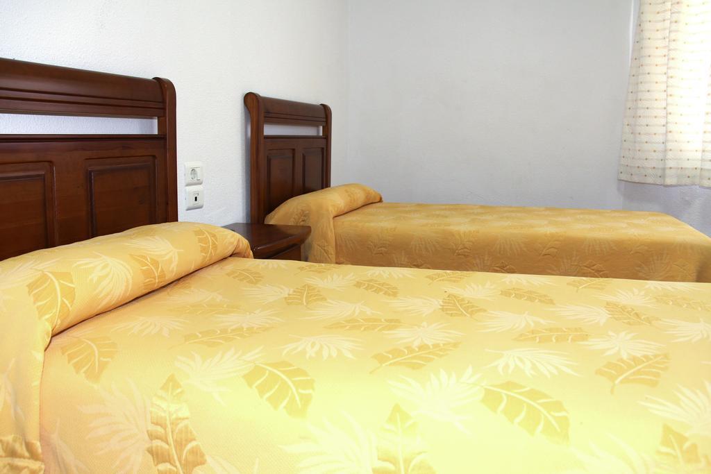 Hostal Restaurante La Masia Vila-real Pokoj fotografie