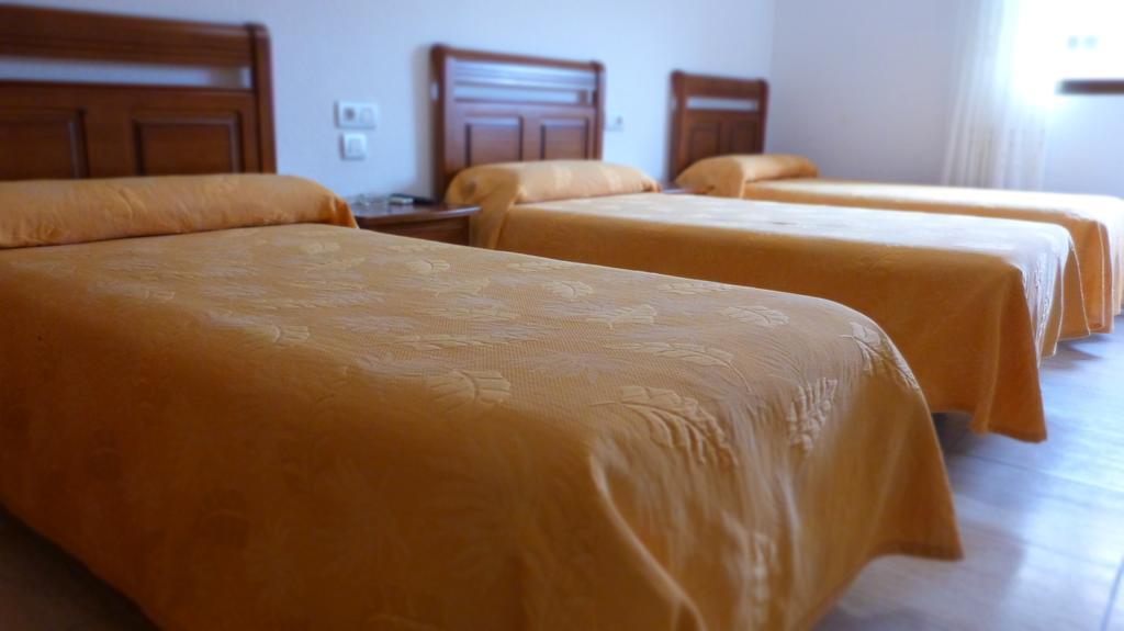 Hostal Restaurante La Masia Vila-real Exteriér fotografie