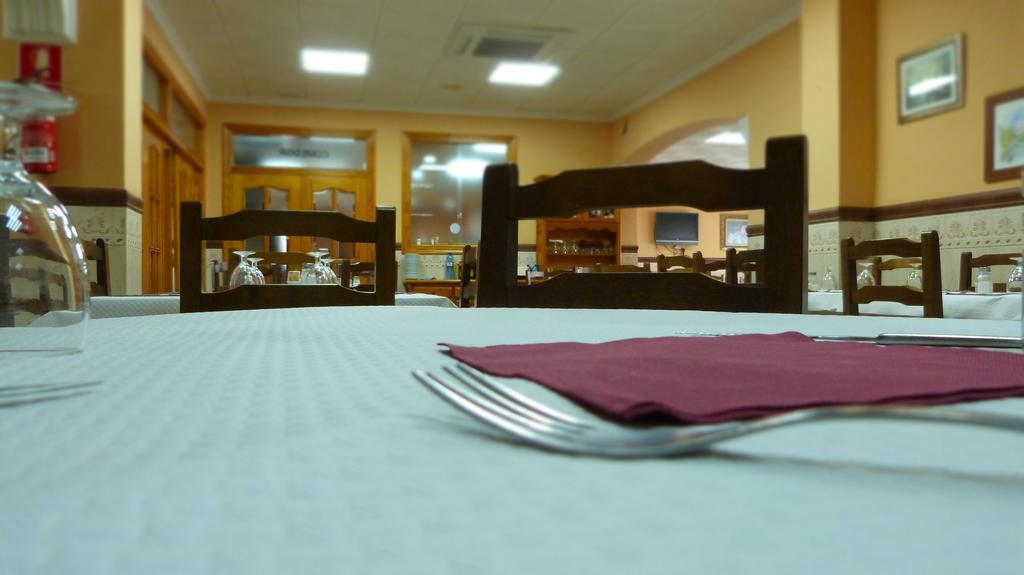 Hostal Restaurante La Masia Vila-real Exteriér fotografie