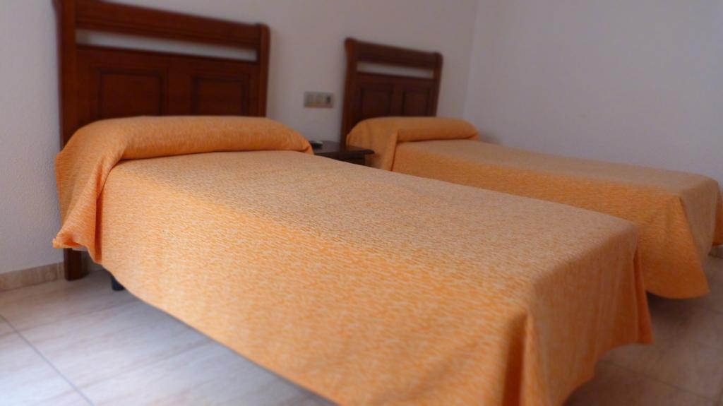 Hostal Restaurante La Masia Vila-real Exteriér fotografie