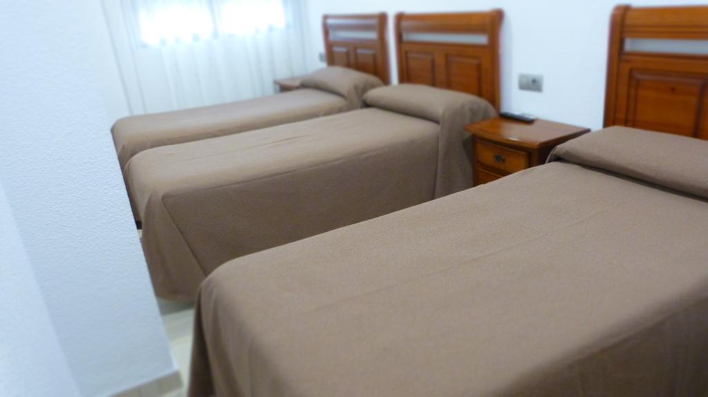 Hostal Restaurante La Masia Vila-real Exteriér fotografie